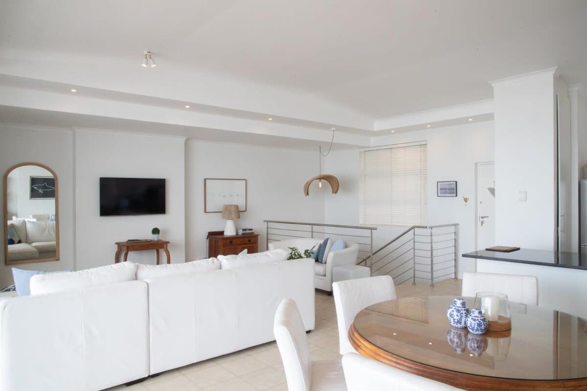 Surfers Penthouse Apartment Muizenberg Exterior photo