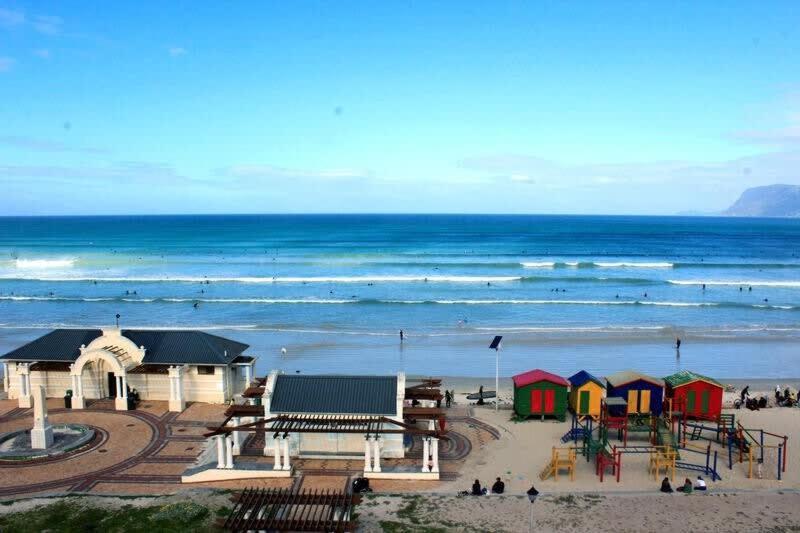 Surfers Penthouse Apartment Muizenberg Exterior photo